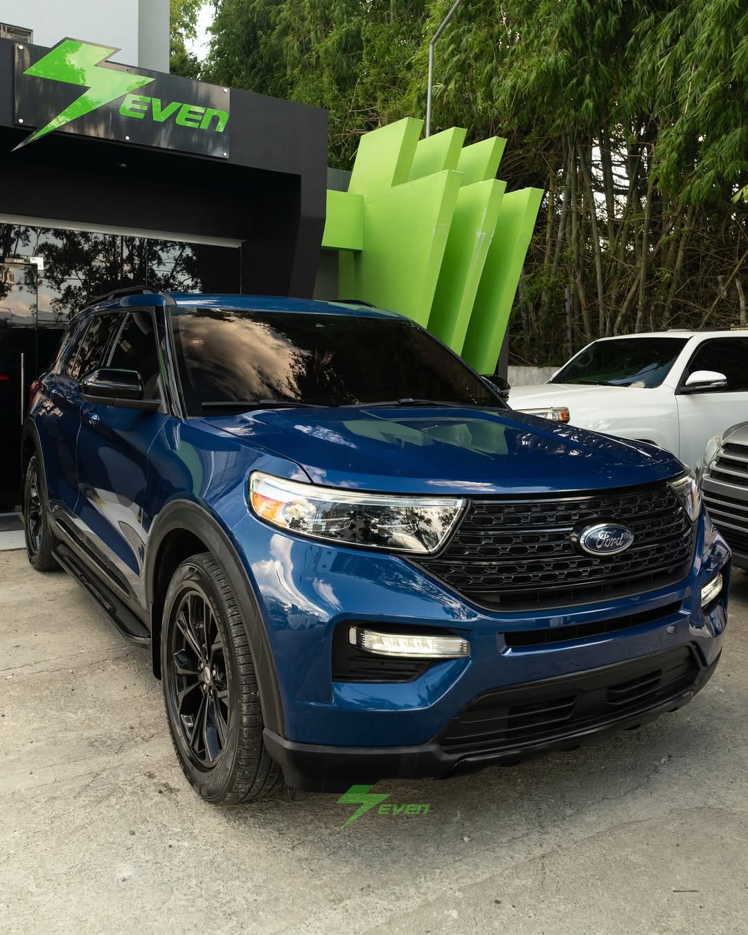 Ford Explorer XLT 2022