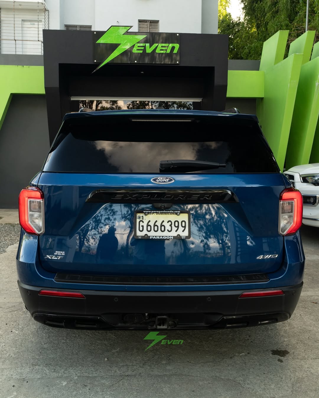 Ford Explorer XLT 2022