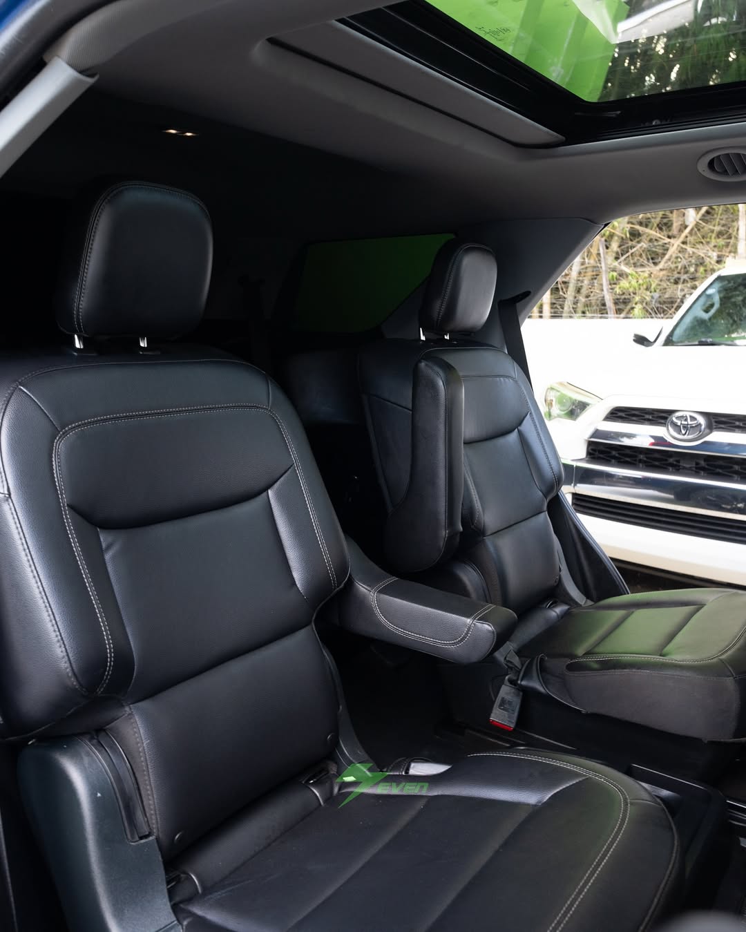 Ford Explorer XLT 2022