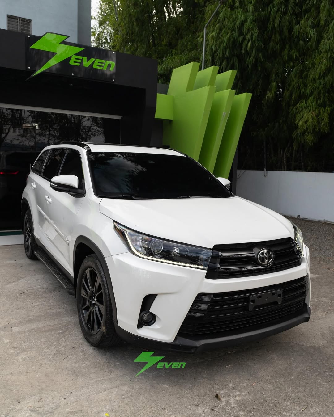 Toyota Highlander SE 2019