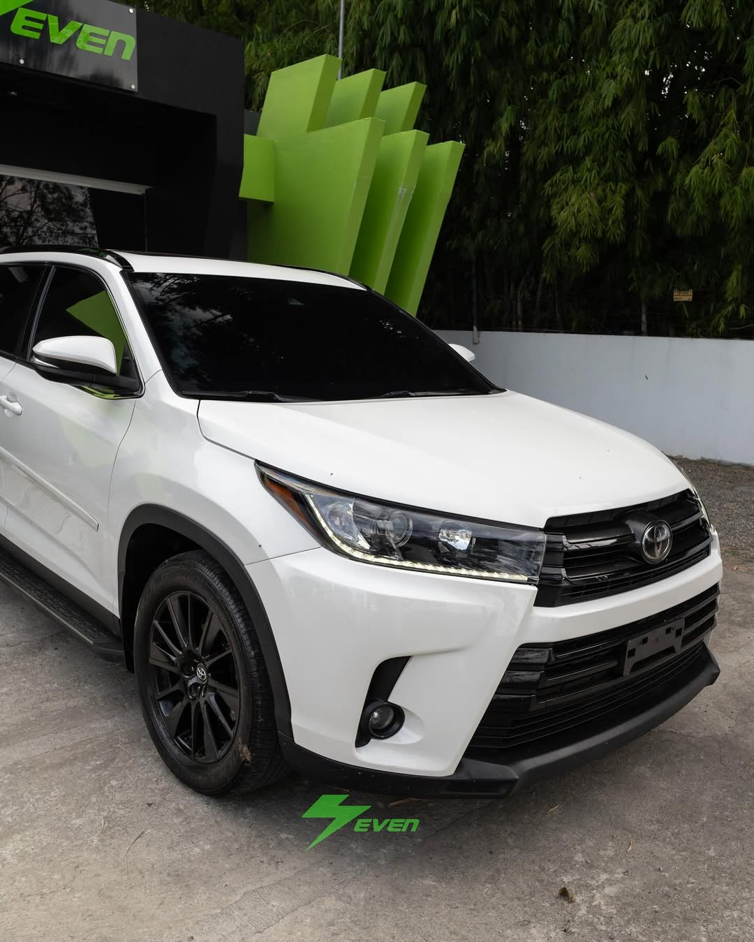 Toyota Highlander SE 2019