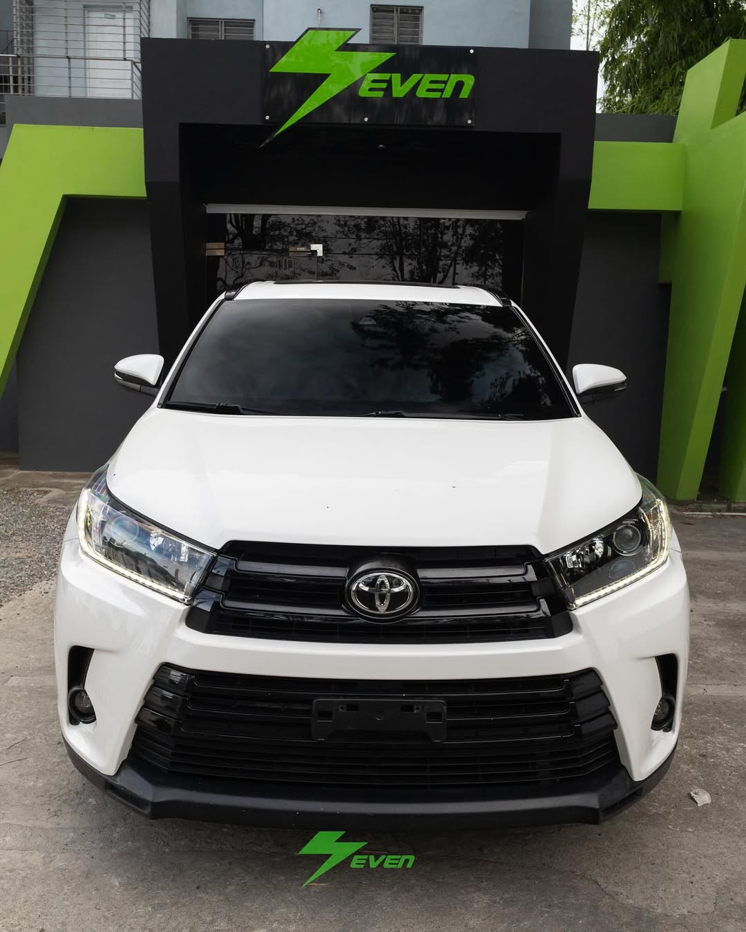 Toyota Highlander SE 2019