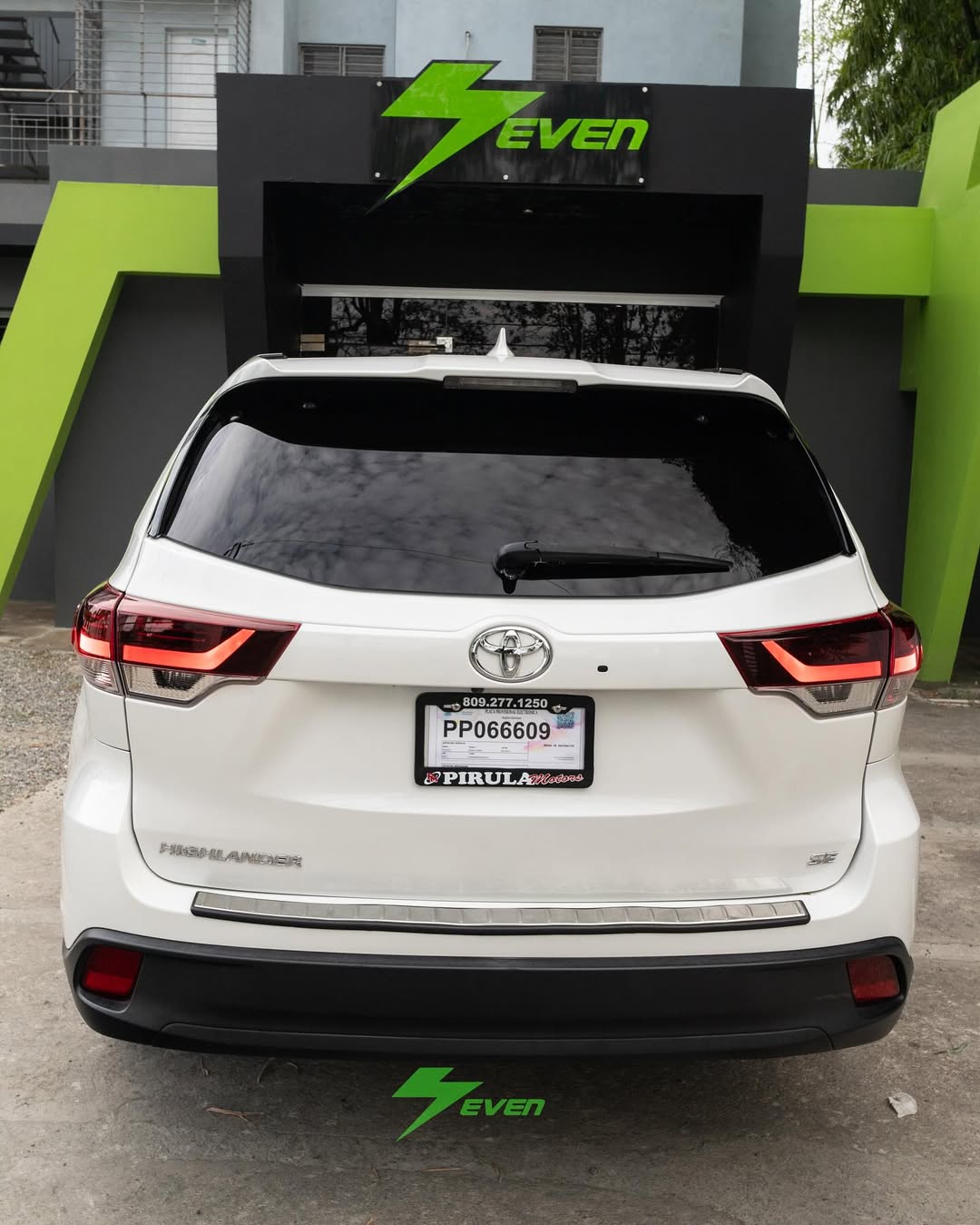 Toyota Highlander SE 2019