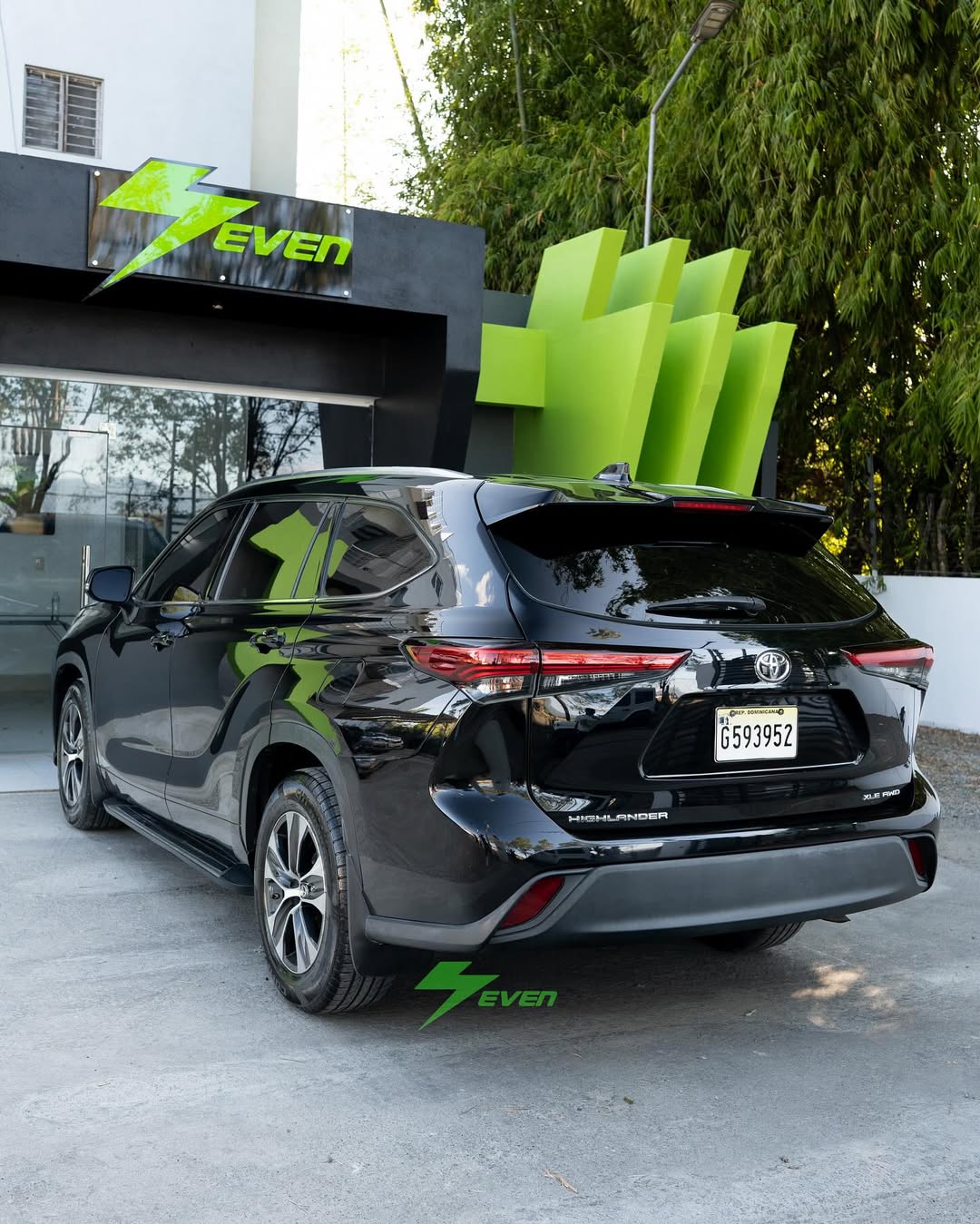 Toyota Highlander XLE 2022